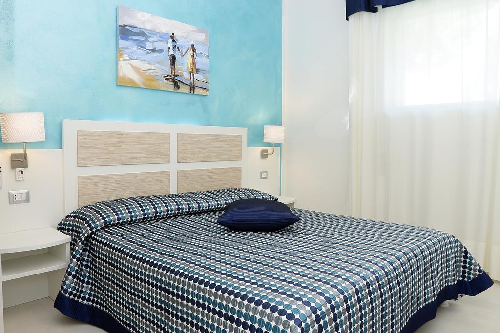 Hotel Hiki 3 Superior Бибионе Екстериор снимка