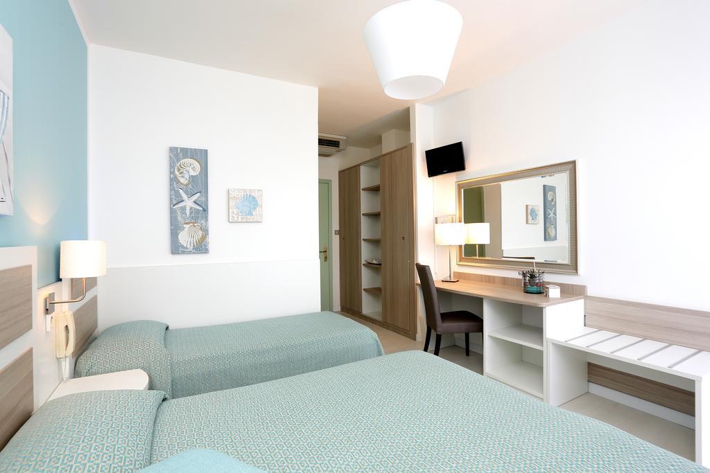Hotel Hiki 3 Superior Бибионе Екстериор снимка