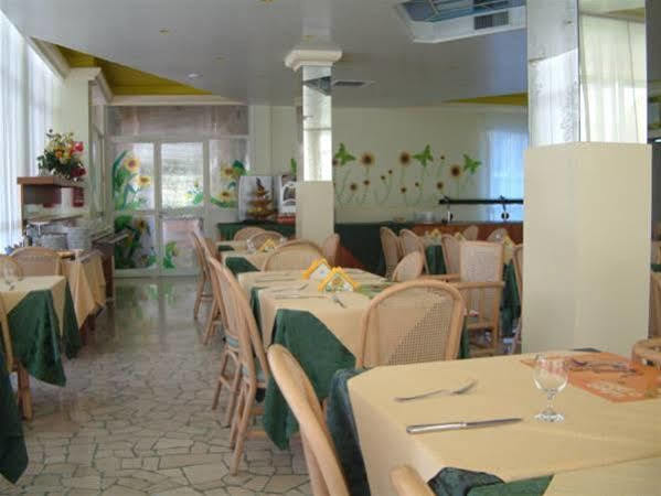 Hotel Hiki 3 Superior Бибионе Екстериор снимка